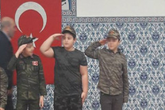 Küçük Ayşe, küçük asker ve bizim çocuklar